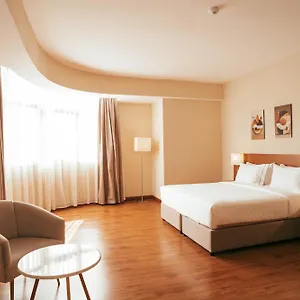 Hotel Aya